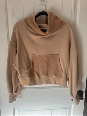 Zenana Outfitters Neutral Tan Cropped Cowl Pullover